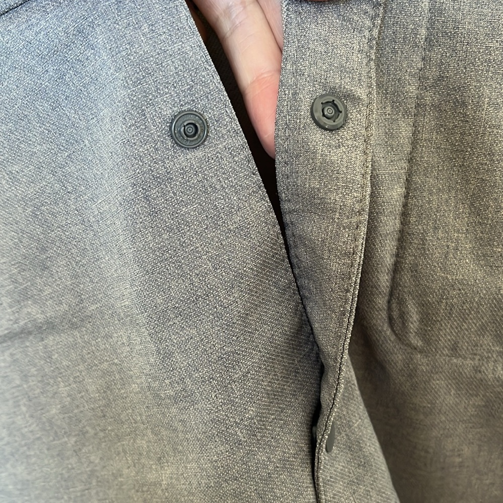 Buttoned shirt - Picture 4 of 7